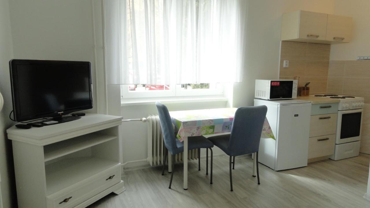 Apartman Sluka Йилемнице Экстерьер фото